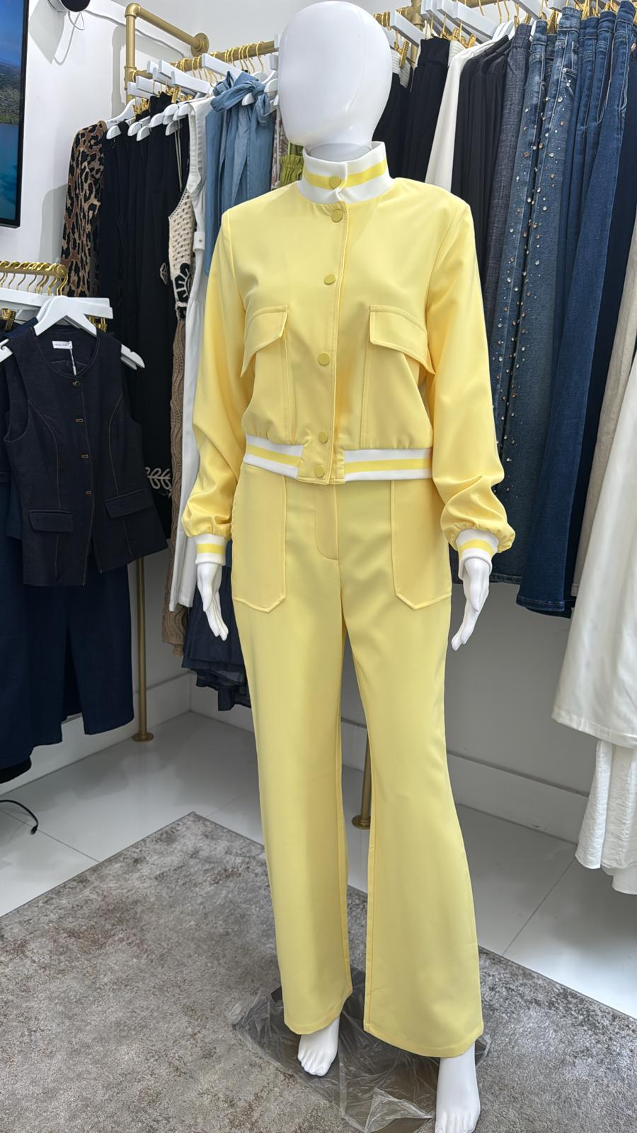 YELLOW AMI SET